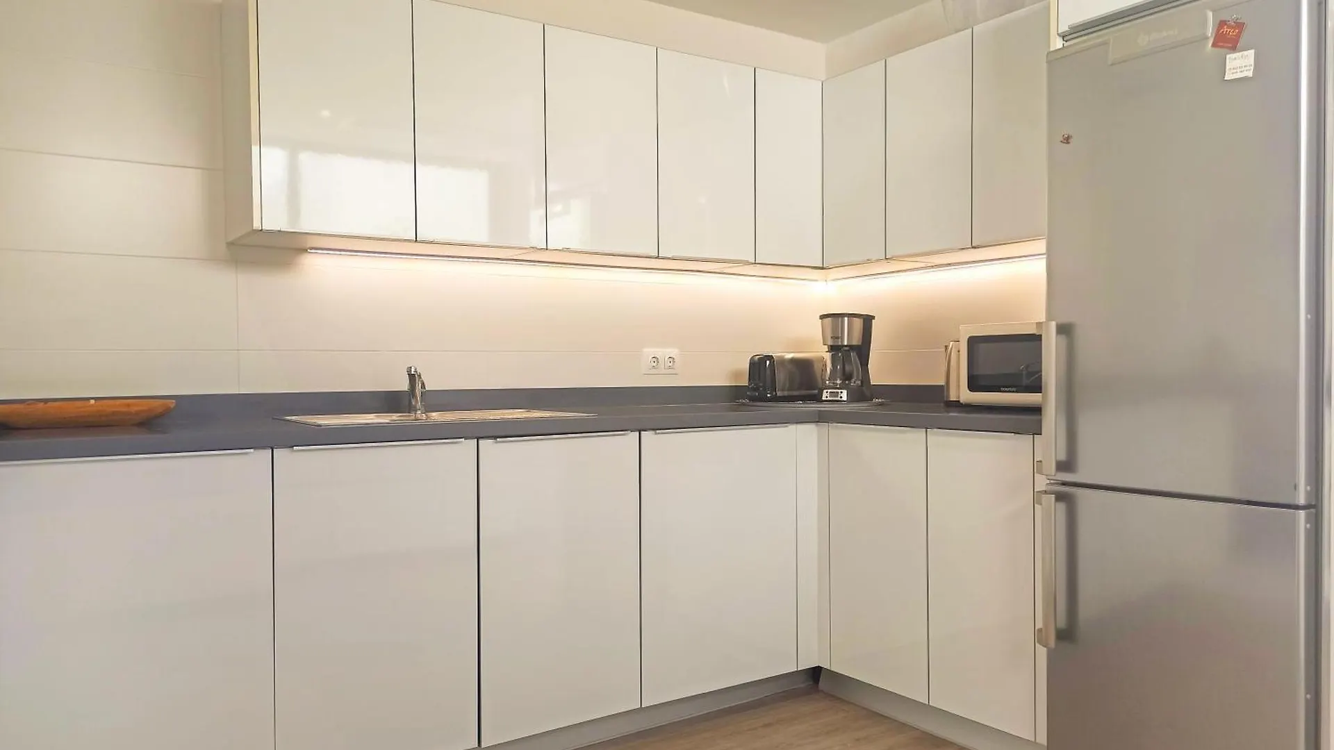 Exclusive Penthouse In Cabopino With Stunning Sea Views - By Reyna Novillo Apartment Marbella Spain
