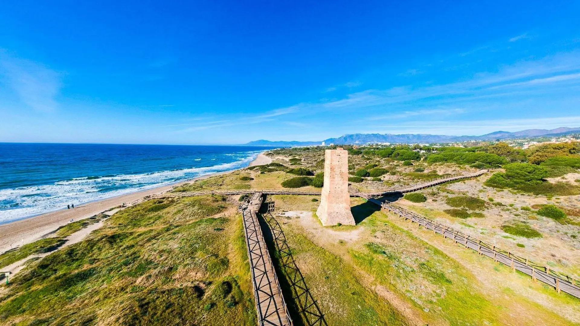 Exclusive Penthouse In Cabopino With Stunning Sea Views - By Reyna Novillo Apartment Marbella