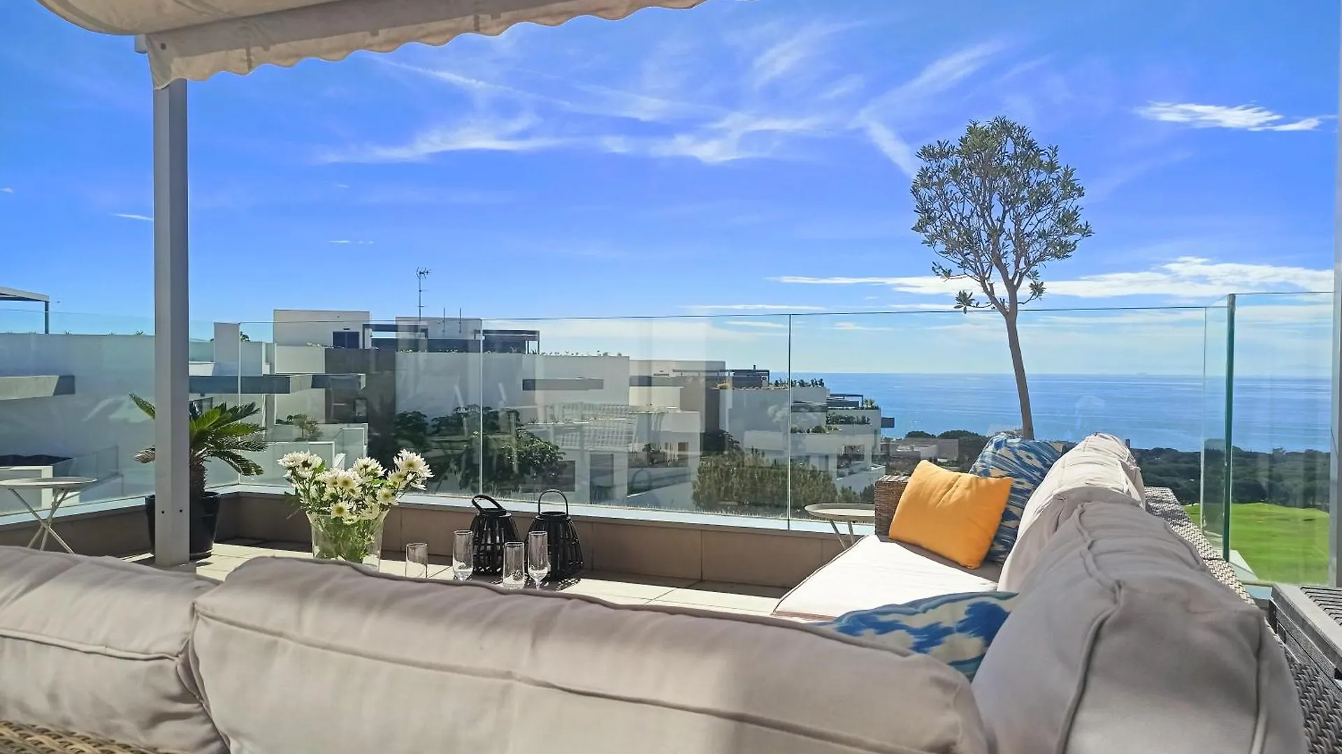 Exclusive Penthouse In Cabopino With Stunning Sea Views - By Reyna Novillo Apartamento Marbella