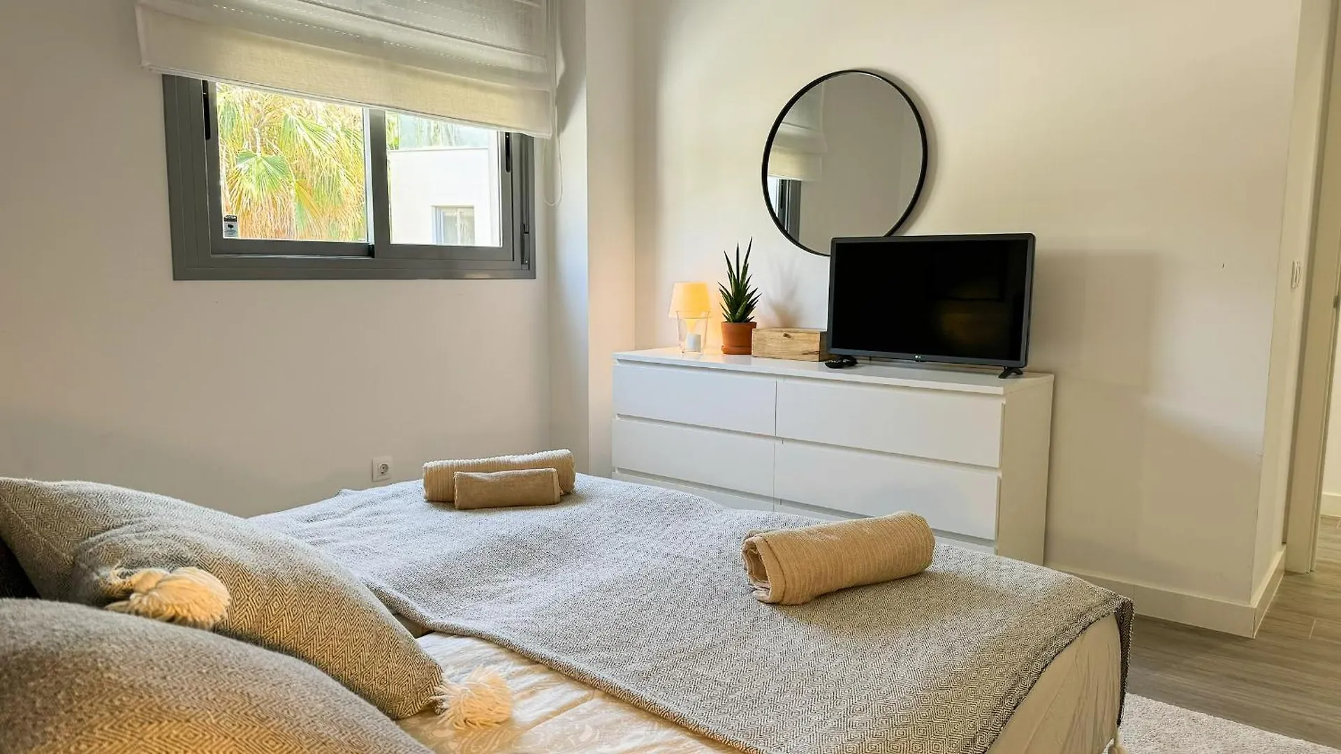 Exclusive Penthouse In Cabopino With Stunning Sea Views - By Reyna Novillo Apartamento Marbella